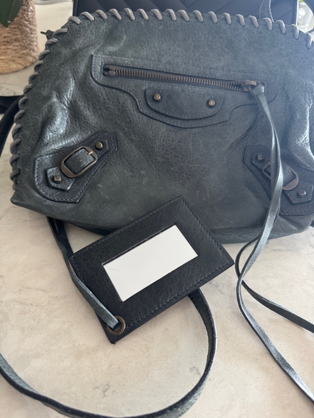 Women’s Leather Crossbody Bag in Charcoal Gray